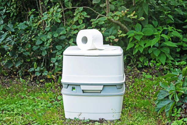 Best Luxury portable toilet rental  in Claremont, NC